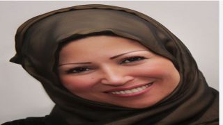 خديجة بن قنة تصف متابعيها المخالفين لرأيها بشكل “غير لائق”