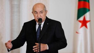 لأول مرة في تاريخ الإسلام.. الرئيس “تبون” يأمر بطبع قرآن سماه “مصحف الجزائر” وتوزيعه مجانا