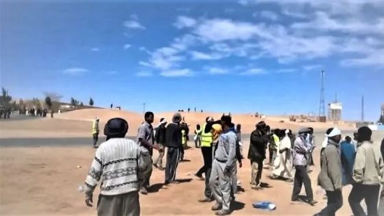 مخيمات تندوف.. احتجاجات تطالب بالعودة الجماعية إلى المغرب