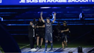 بالفيديو… إستقبال أسطوري من جماهير الهلال السعودي للحارس المغربي ياسين بونو