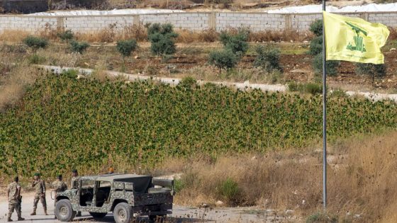 "حزب الله" يعلن مقتل عنصرين في مواجهاته مع إسرائيل ويستهدف تجمعا للجنود على الحدود اللبنانية