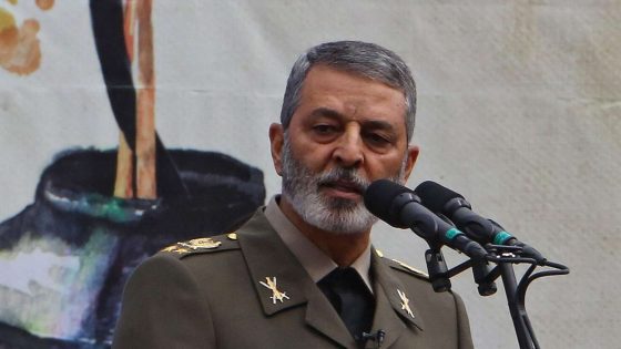 قائد الجيش الإيراني: أي اعتداء على مصالحنا سيقابل برد حاسم وبأسلحة أكثر فتكا