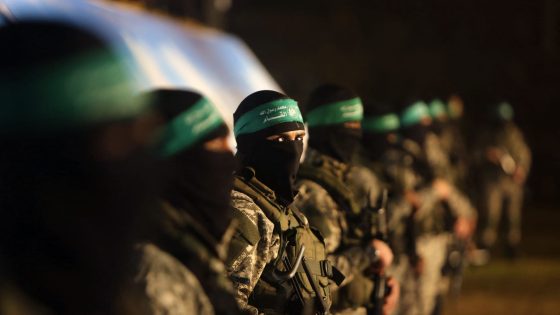 قيادي في حماس يوضح لـCNN موقف الحركة بشأن "نزع السلاح مقابل إنشاء الدولة الفلسطينية"
