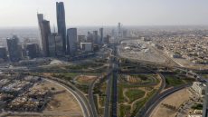السعودية.. فتاة تدعي تعرضها للتهديد والضرب من شقيقها والأمن العام يتحرك
