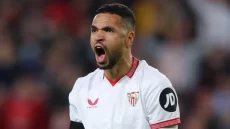 يوسف النصيري يتربع على عرش هدافي الرأس في أوروبا