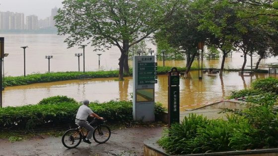 11 مفقودا وإجلاء عشرات الآلاف جراء الأمطار والفيضانات في الصين