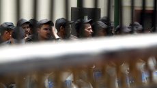 مصر.. تداول سرقة هاتف مراسل قناة أجنبية وسط تفاعل والداخلية تعلق