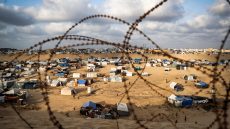 سماع دوي انفجارات في رفح.. ومصادر تعلق لـCNN