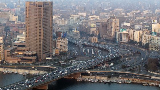 صورة "إزازة بيرة" وتعليق "إساءة للصحابة وتشكيك بالسنة النبوية".. علاء مبارك يهاجم أعضاء بمركز تكوين الفكر العربي