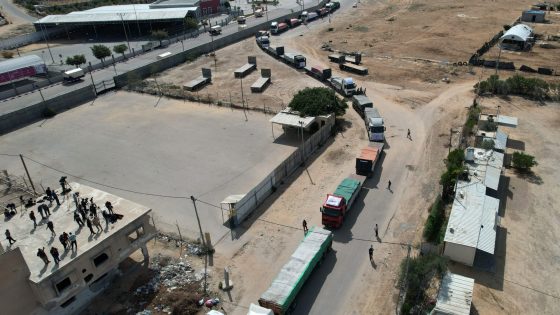 بصور أقمار صناعية.. كم تبعد المساعدات الإنسانية عن غزة؟