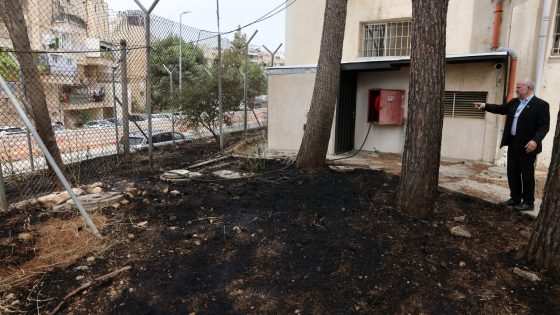 مفوض الأونروا: إسرائيليون أضرموا النار مرتين بمحيط مقرنا في القدس الخميس