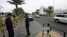 الكويت.. تداول مقاطع فيديو للحضور الأمني حول مجلس الأمة بعد خطاب أمير البلاد مشعل الصباح الجمعة