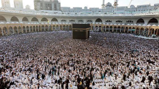 الأمن السعودي يعلن القبض على مواطن و4 مقيمين مصريين ويكشف السبب