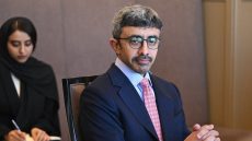 عبدالله بن زايد يلتقي رئيس القائمة العربية في الكنيست منصور عباس.. وهذا ما ناقشاه