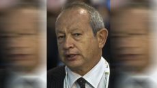 مصر.. ساويرس و"نحن المسيحيين نؤمن بالله الواحد" بعد تدوينة آية قرآنية "تعارض أن الدين عند الله الإسلام فقط" تجدد التفاعل