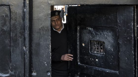 مصر.. نتيجة فحص حالة "سفاح التجمع" وقرار قضائي جديد ضده وضد نجله