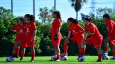 المنتخب الجزائري النسوي يحل بالمغرب لمواجهة المنتخب الوطني لأقل من 17 سنة