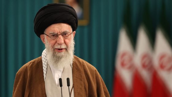 خامنئي يطالب الفلسطينيين بألا يعقدوا الأمل على مفاوضات التسوية.. وهكذا وصف هجوم حماس في 7 أكتوبر
