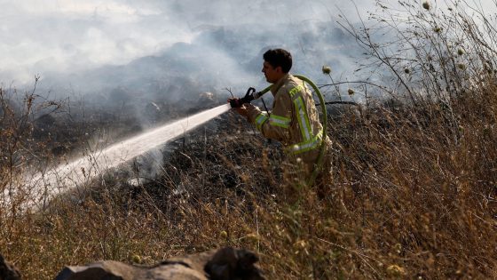 إسرائيل: وابل صاروخي كبير أطلق من لبنان باتجاه المنطقة الشمالية واشتعال نيران