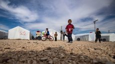 "في السجن بسبب آبائنا": أطفال مقاتلي داعش بعد بلوغ سن الرشد في المعتقلات