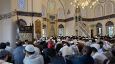 خطبة العيد بالجامع التركي في اليابان،باربع لغات وسط حضور قياسي للمصلين