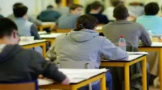 مفاجأة تلاميذ البكالوريا بسؤال موضوع تقاطبات أيديولوجية
