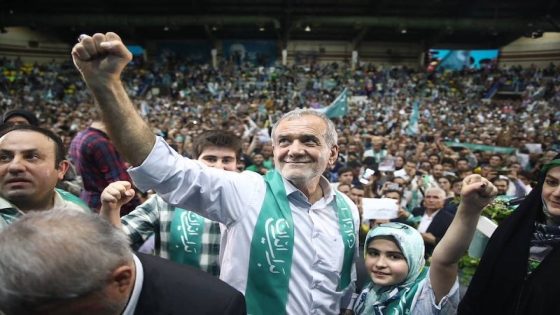 مرشح معتدل لانتخابات الرئاسة ينتقد إجبارية الحجاب بإيران