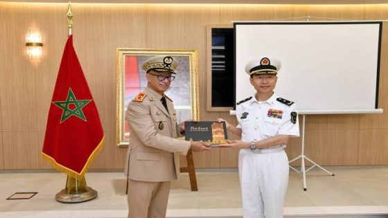 وفد عسكري صيني في زيارة لمديرية التاريخ العسكري لأركان الحرب العامة للقوات المسلحة الملكية (صور).