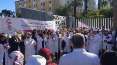 أطباء القطاع العام يرفضون مضامين الجواب الحكومي ويعلنون مواصلة الاحتجاج