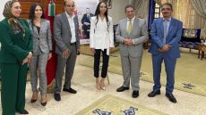 الوالي أمزازي يستقبل التلميذة سميرة خراز الحاصلة على أعلى معدل في البكالوريا على الصعيد الجهوي