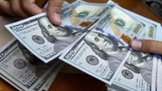 الدولار يسجل أدنى مستوياته مقابل اليورو