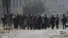 حقل موت.. نازحون بغزة يعيشون وسط ذخائر وجوع دائم