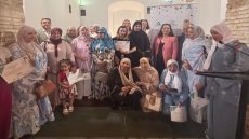 القنصل العام للمملكة المغربية بإشبيلية تشارك في حفل إختتام برنامج التعلم مع الأسرة