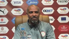 مدرب نيجيريا يشيد بالمغرب وبقيمة الركراكي