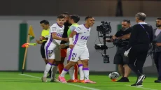 رحيمي يقود العين لهزيمة خورفكان بثلاثية