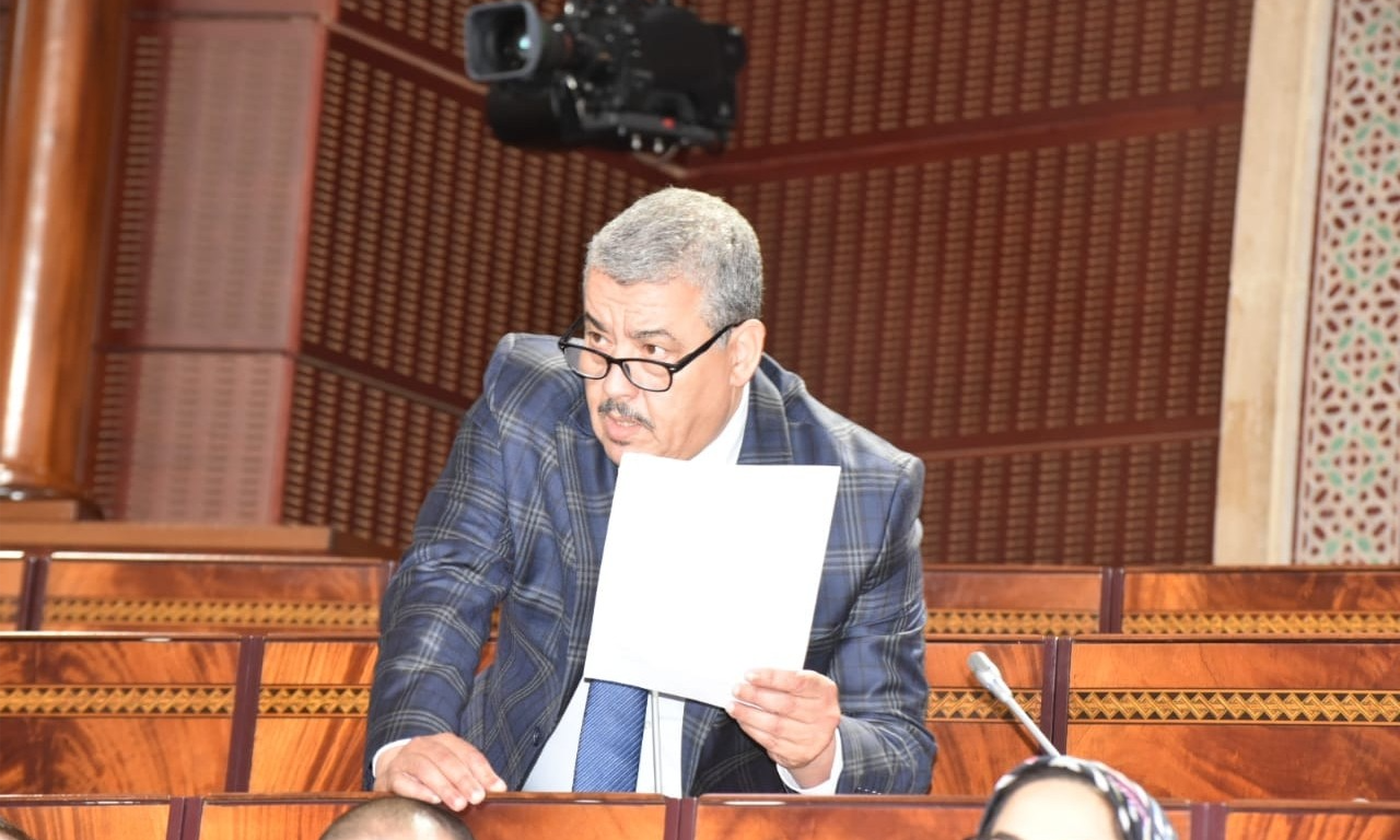 تامسنا..ساكنة حي تحتج ضد مرشح “الاستقلال”برش المياه عليه