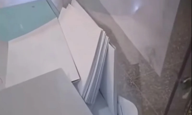 لجنة من الداخلية تحل بطنجة وتباشر تحقيقاتها في ملف “الأوراق الانتخابية المزورة”