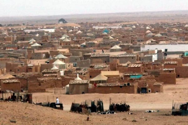 “شركة استثمارية” ترتكب أكبر عملية احتيال بمخيمات تندوف