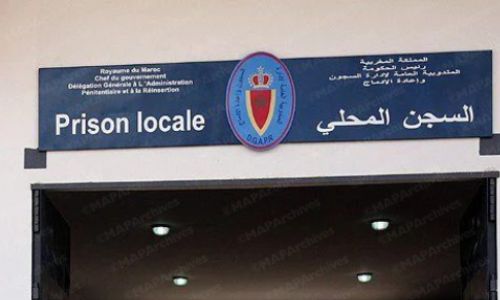 إدارة السجن المحلي بأصيلة تؤكد أن الحالة الصحية لـ(م.ل) “عادية”