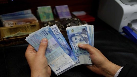ضبط 4064 ورقة نقدية مزيفة خلال 2025