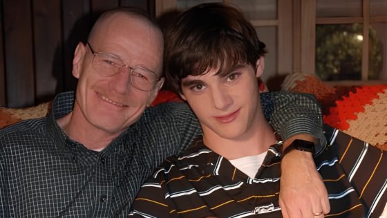 وفــ ــاة آر جي ميتي صاحب شخصية «فلين» في «Breaking Bad»